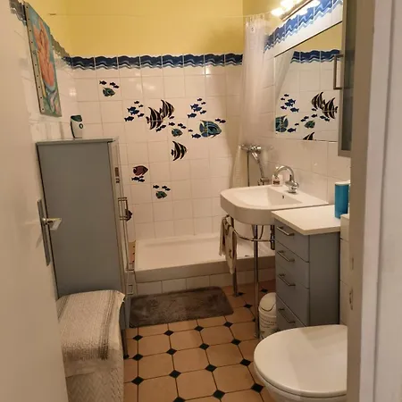 60 M Near Beaugrenelle Apartment