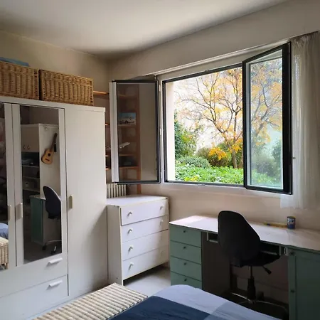 60 M Near Beaugrenelle Paris